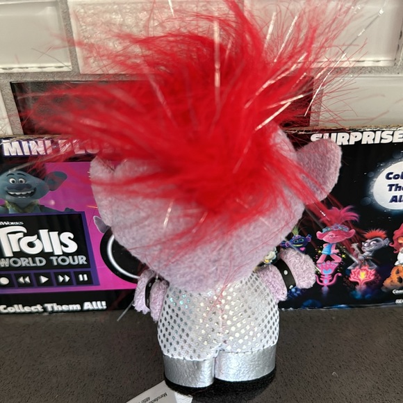 Trolls World Tour BARB Plush / DreamWorks / Limited Edition / 5” / BRAND NEW - Picture 7 of 13